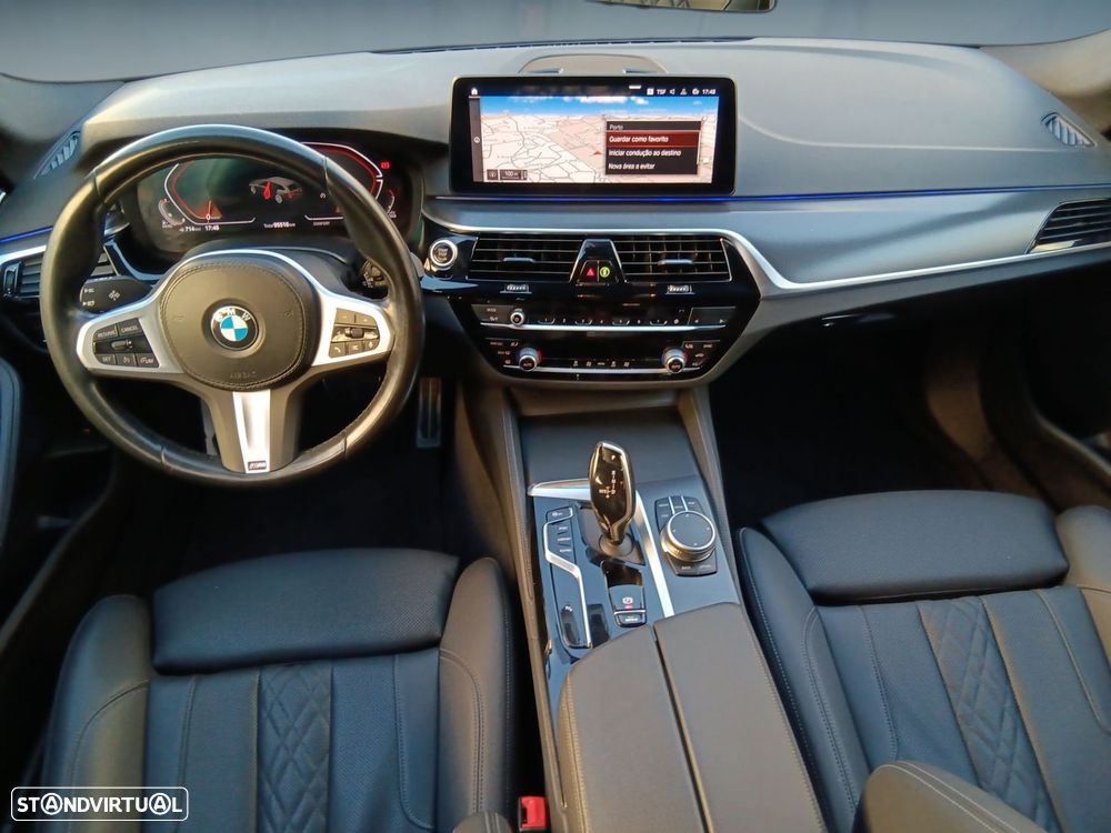 BMW 520 d Pack Desportivo M Auto - 14