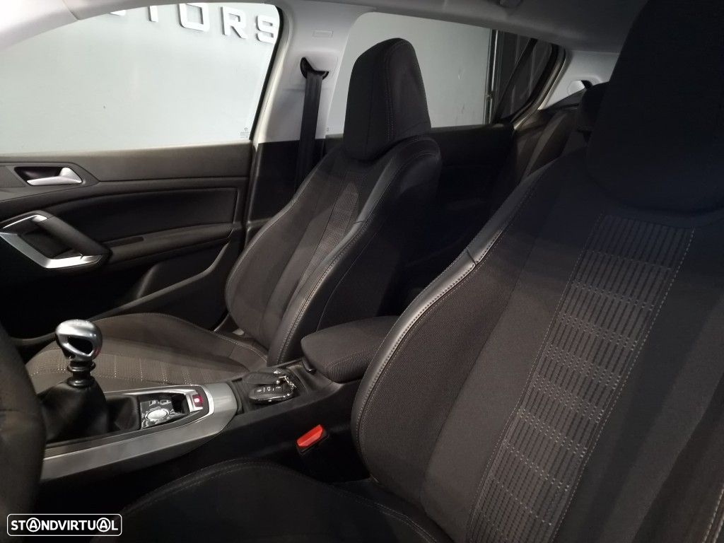 Peugeot 308 1.6 BlueHDi Allure J18 - 23