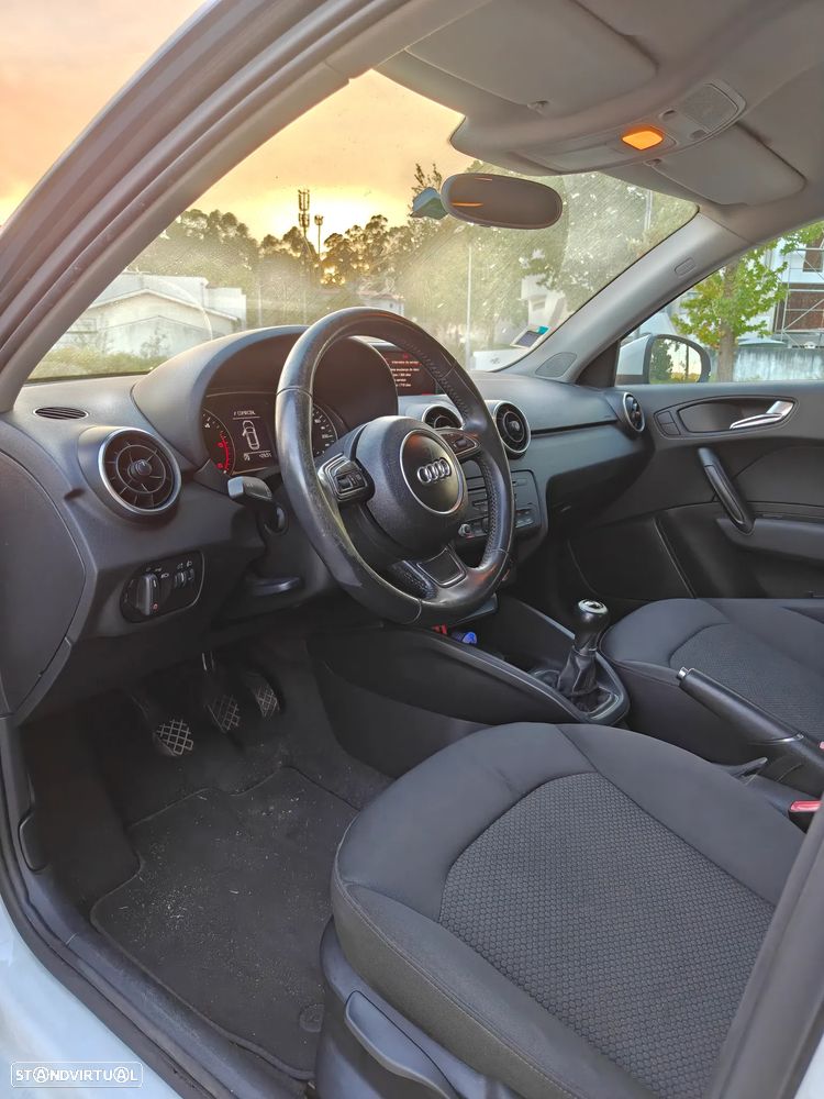 Audi A1 Sportback 1.6 TDI S-line - 14