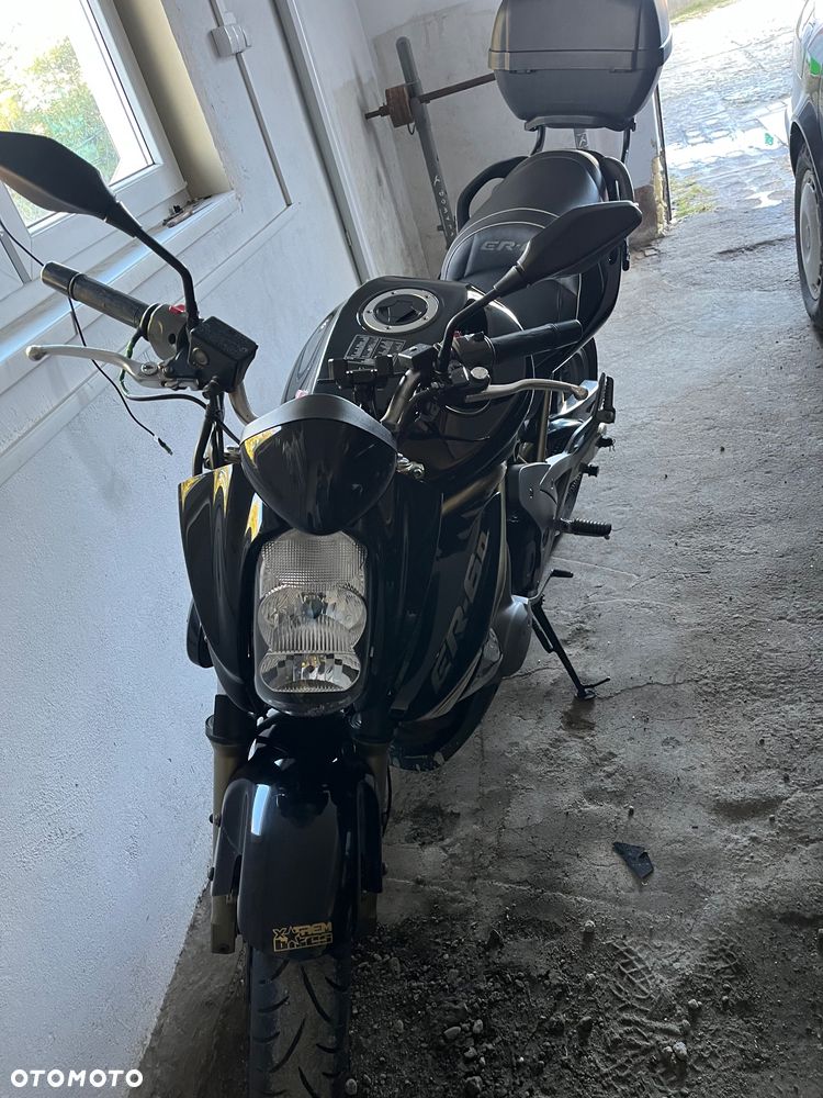 Kawasaki ER - 4