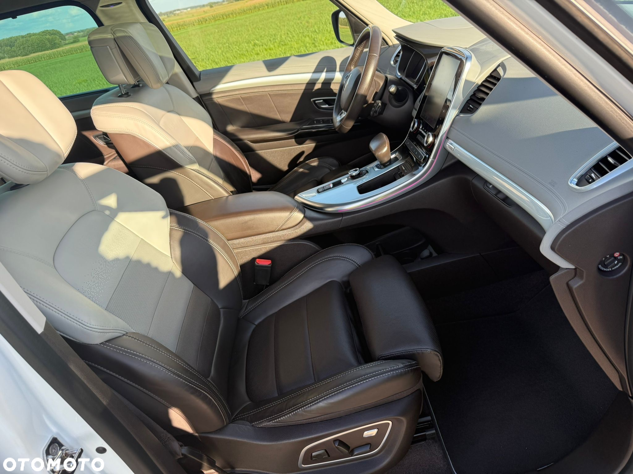 Renault Espace 1.6 dCi Energy Initiale Paris EDC - 28