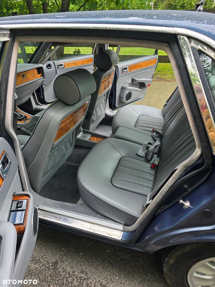 Jaguar Daimler 4.0i - 22
