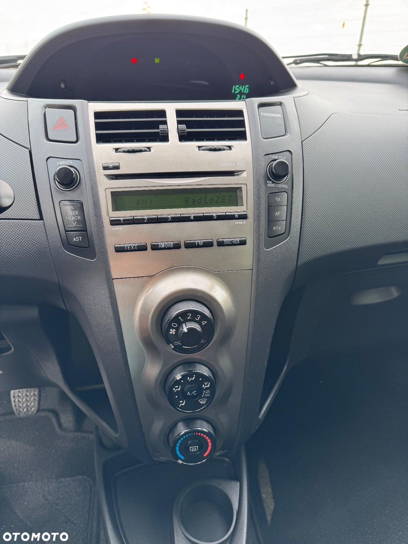 Toyota Yaris - 36