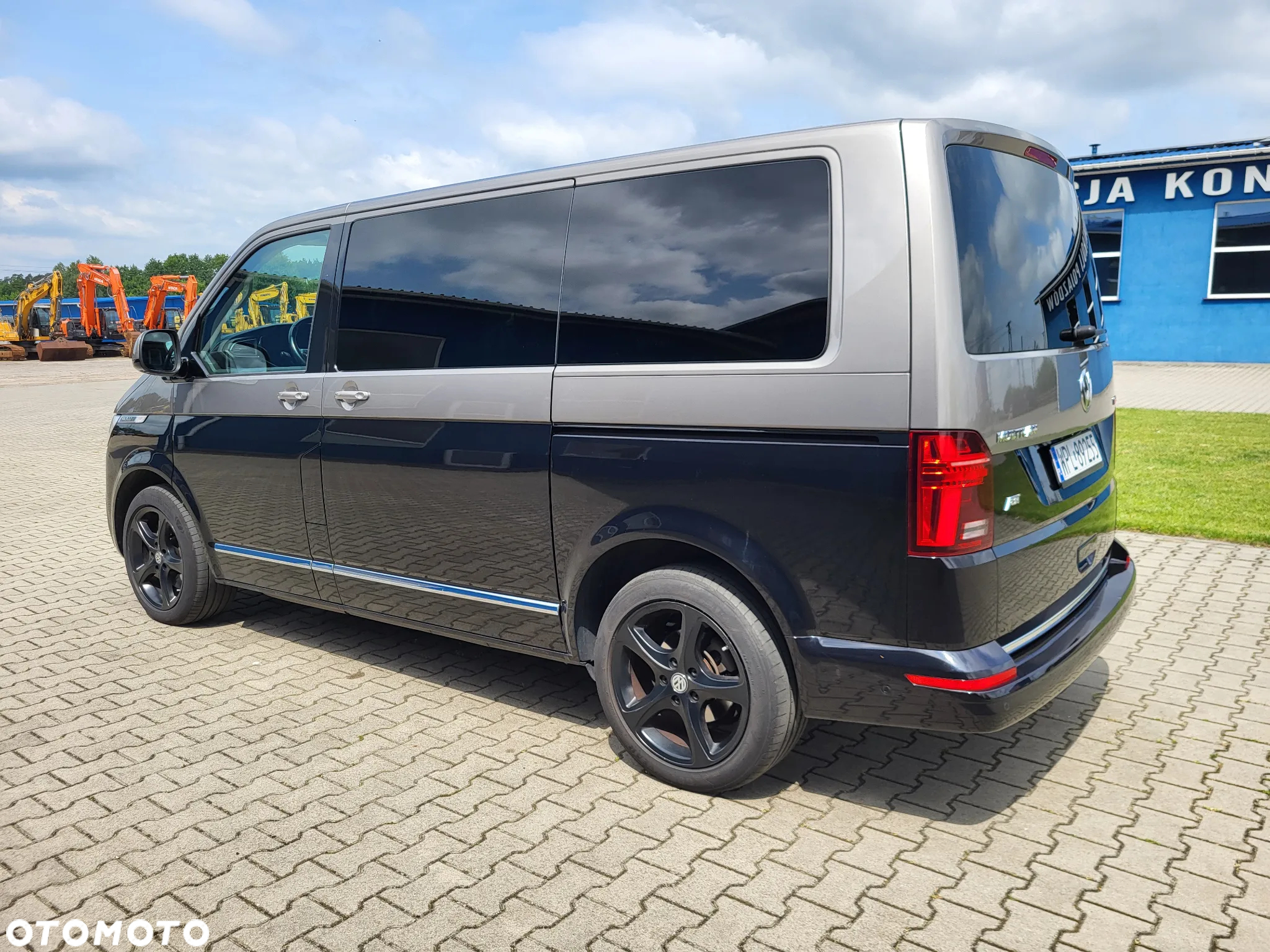 Volkswagen Multivan 6.1 2.0 TDI L1 Highline 4Motion DSG - 6
