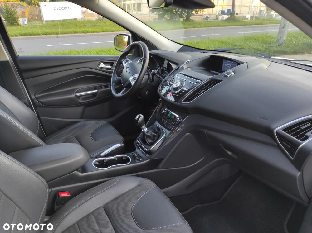 Ford Kuga - 8