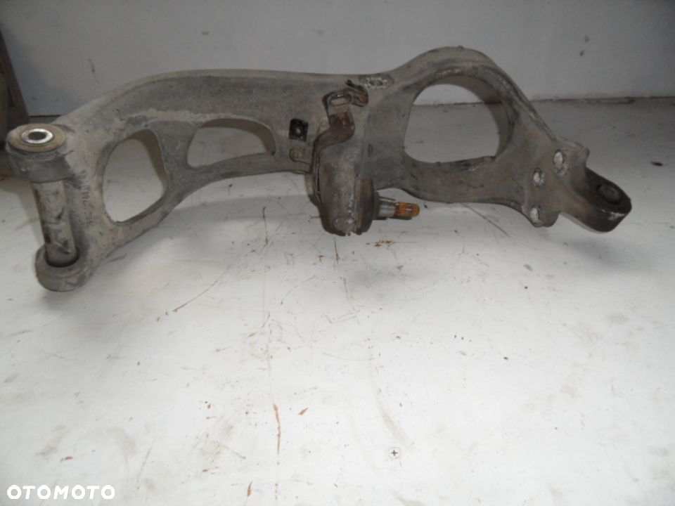 WAHACZ  LEWY PRZOD PEUGEOT 407