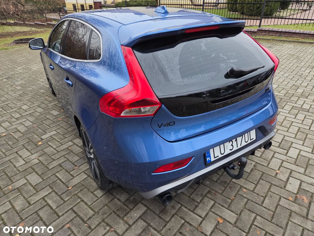 Volvo V40 - 16