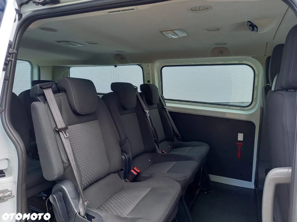 Ford Transit Custom 310 L2H1 Limited - 9