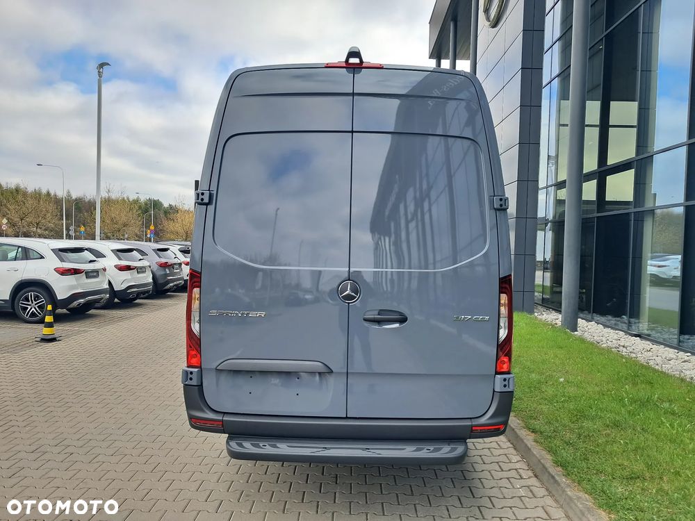 Mercedes-Benz Sprinter 317 CDI Furgon PRO długi 4325 mm L3H2 - 7