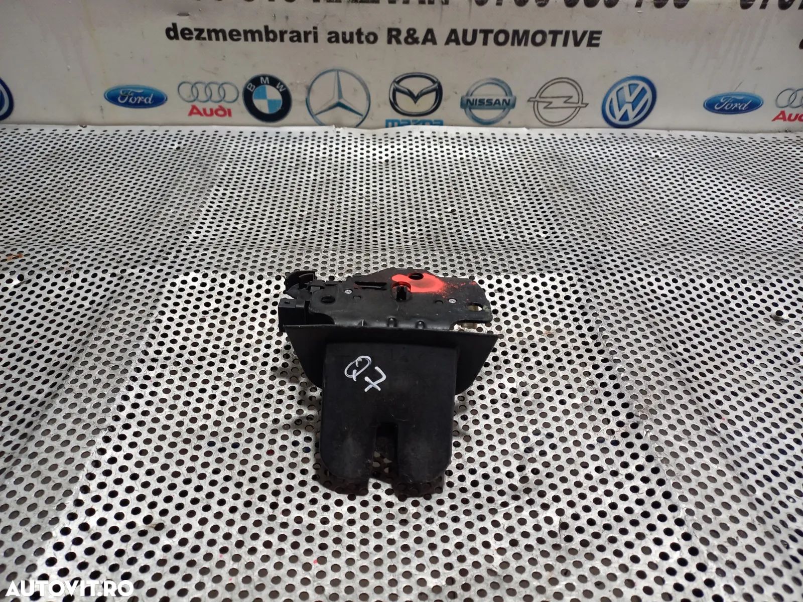 Broasca Blocator Incuietoare Haion Hayon Audi Q7 4L An 2006-2007-2008-2009-2010-2011-2012-2013-2014 - 1