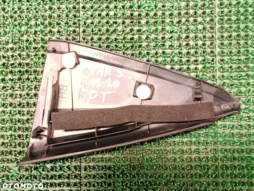 TOYOTA YARIS 11-19r Zaślepka Trójkąt Drzwi Tył Prawy - 3