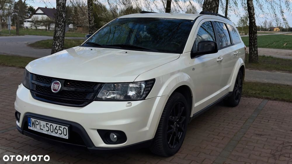 Fiat Freemont 2.0 Multijet Black Code AWD - 4
