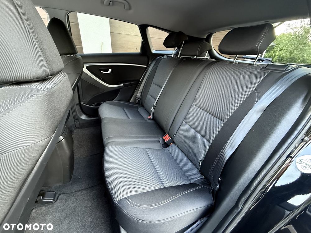 Hyundai i30 i30cw 1.6 Fifa World Cup Edition - 19