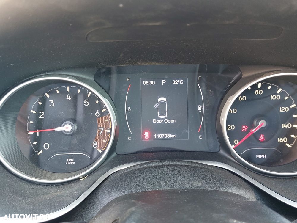 Jeep Compass - 13