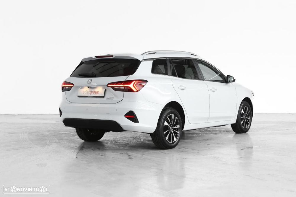 MG MG5 51 kWh Luxury - 3