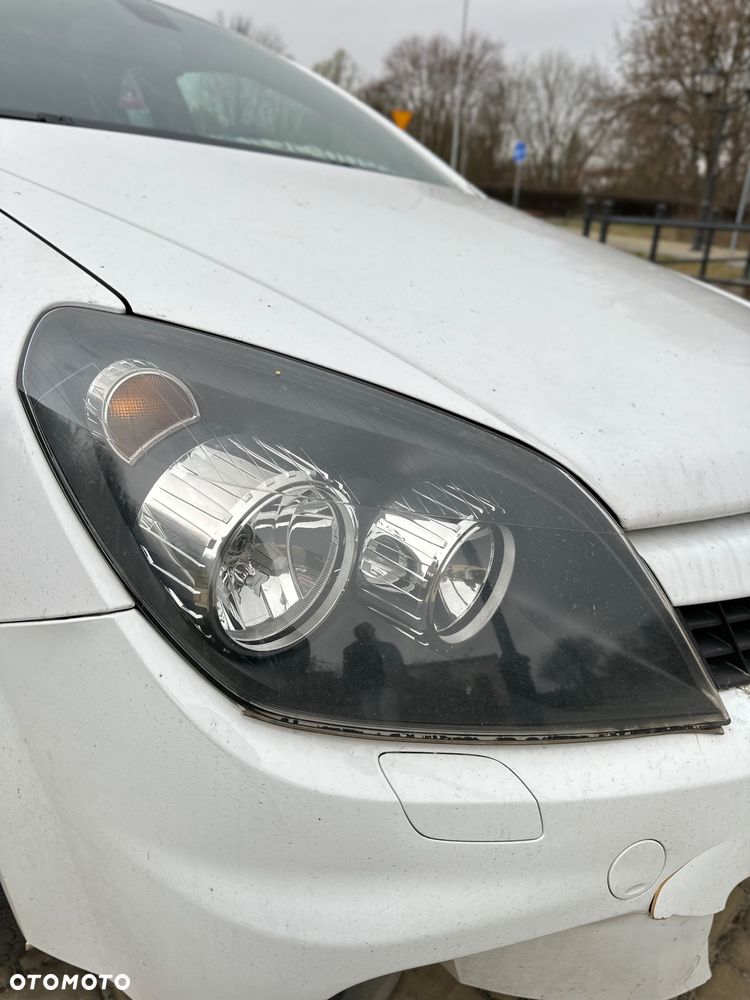 Opel Astra 1.6 Sport - 8