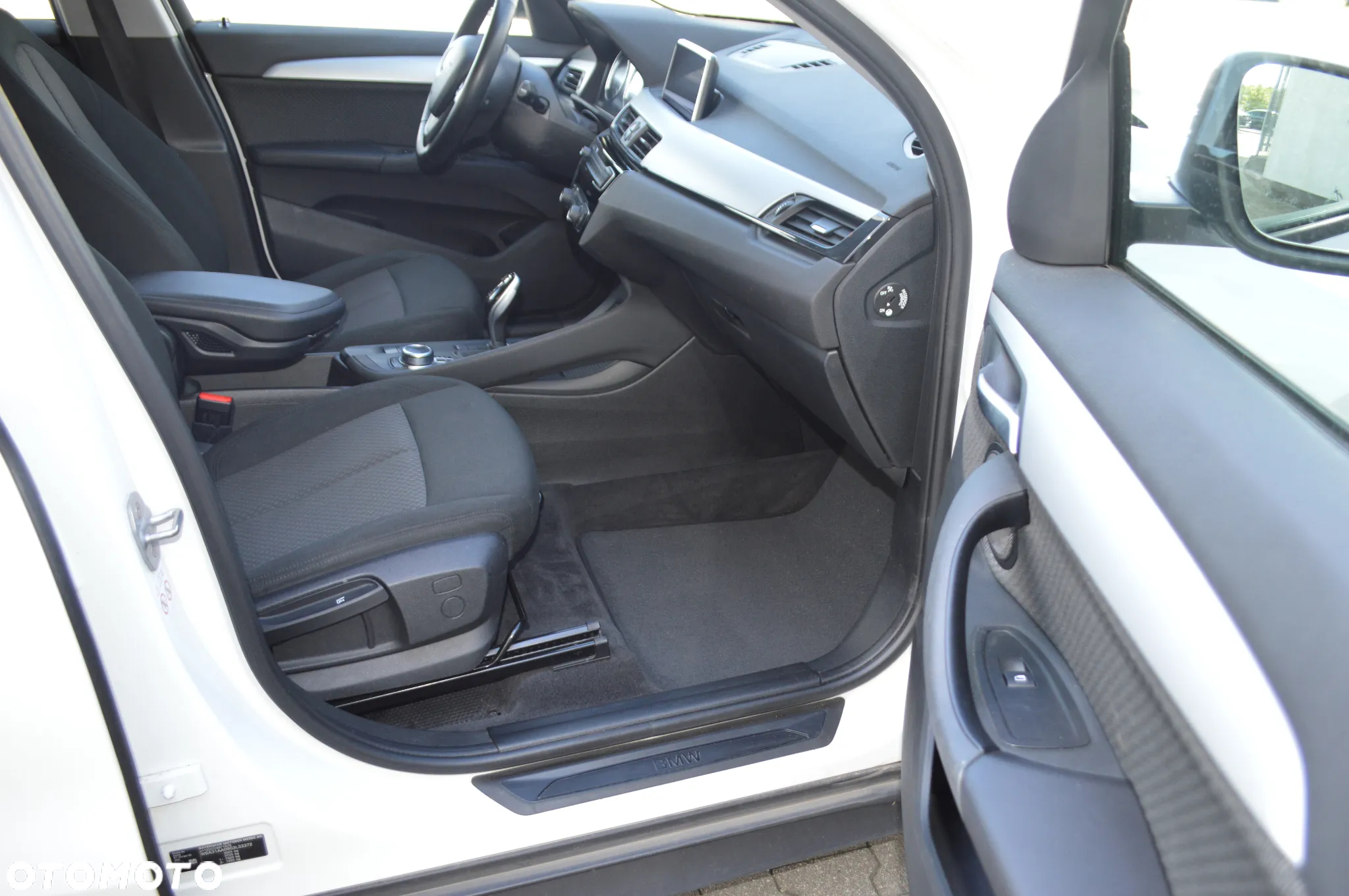 BMW X1 sDrive18i - 14