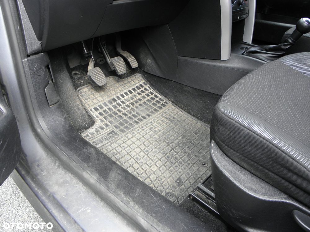 Peugeot 207 1.4 HDi Trendy - 25