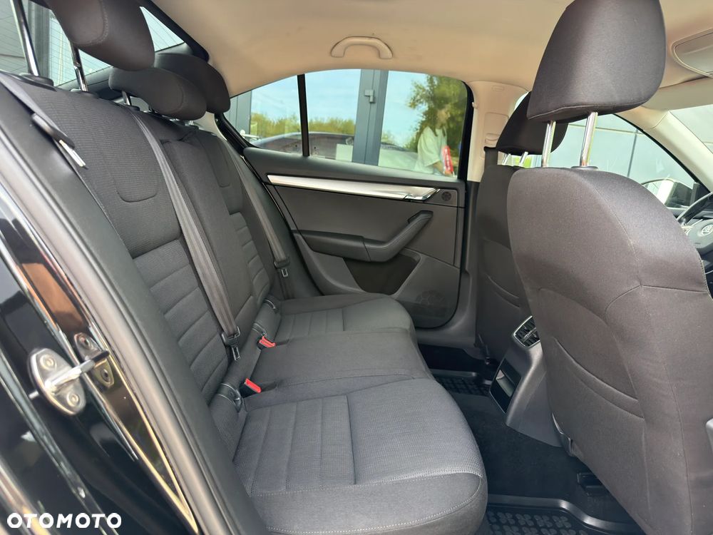 Skoda Octavia 2.0 TDI Style DSG - 25
