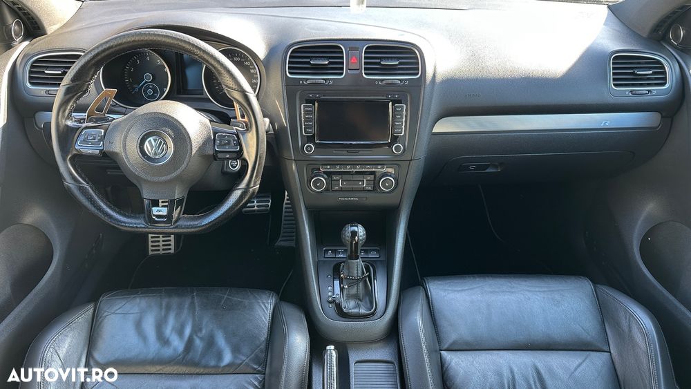 Volkswagen Golf - 10