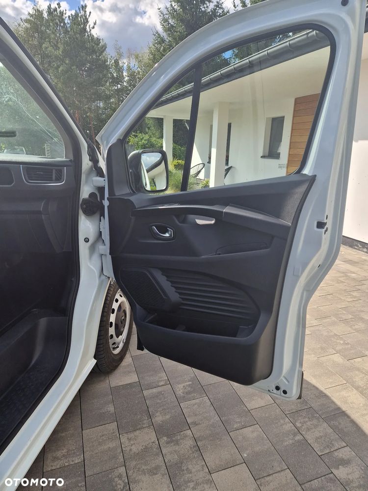 Renault Trafic - 24