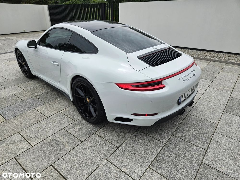 Porsche 911 Carrera 4S PDK - 17