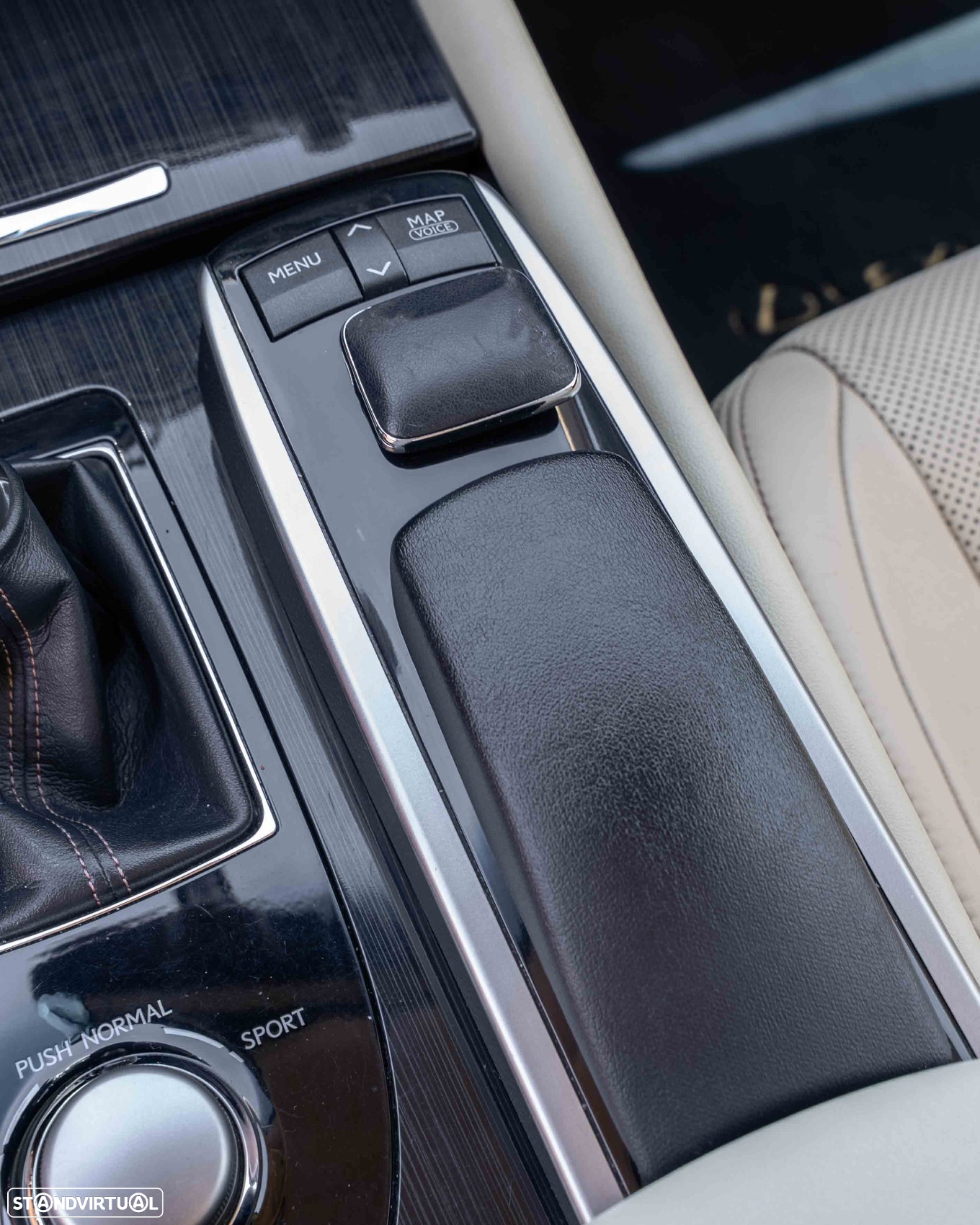 Lexus GS 300h - 17