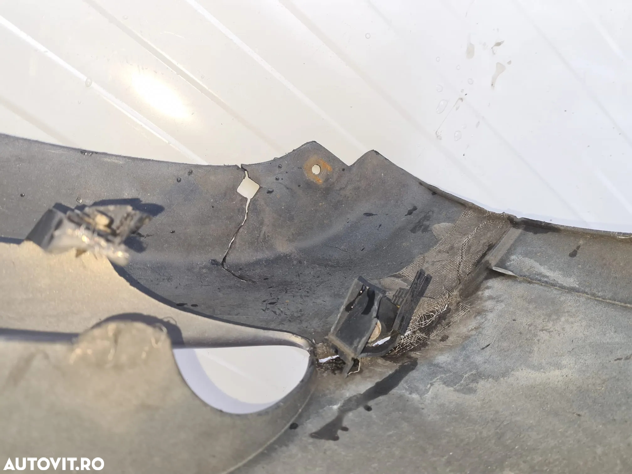 Bara fata Bmw seria 3 E 90/e91 non facelift cu gauri pt spalatoare far - 6