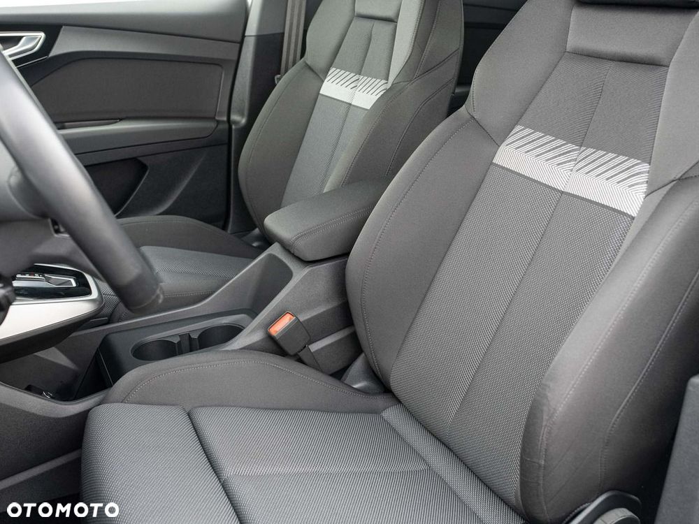 Audi Q4 e-tron 35 52kWh Advanced - 12