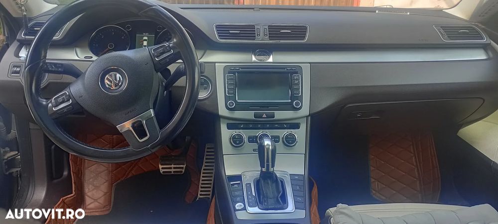 Volkswagen Passat CC 2.0 TDI BlueMotion Technology DSG Exclusive - 3