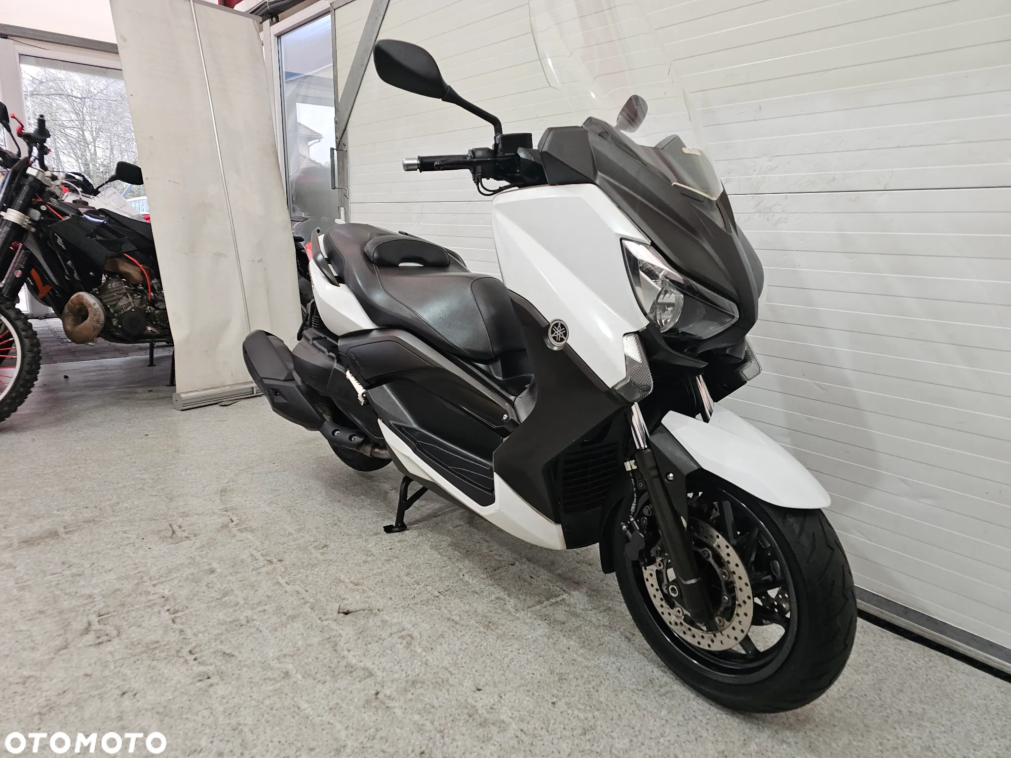 Yamaha X-max - 5