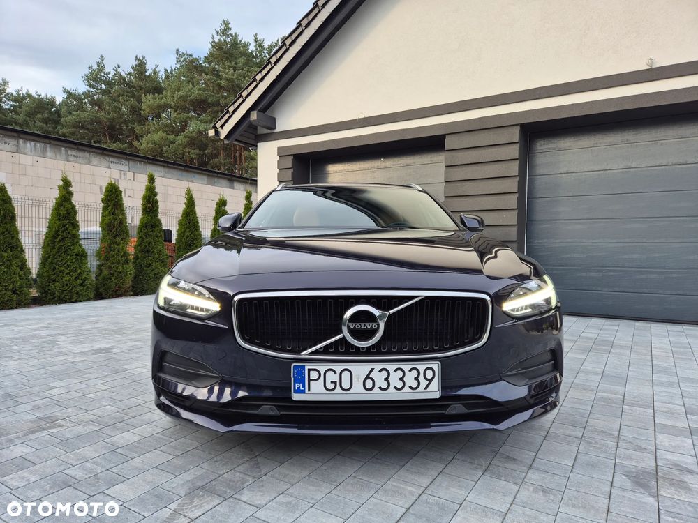 Volvo V90 D3 Momentum Pro - 4