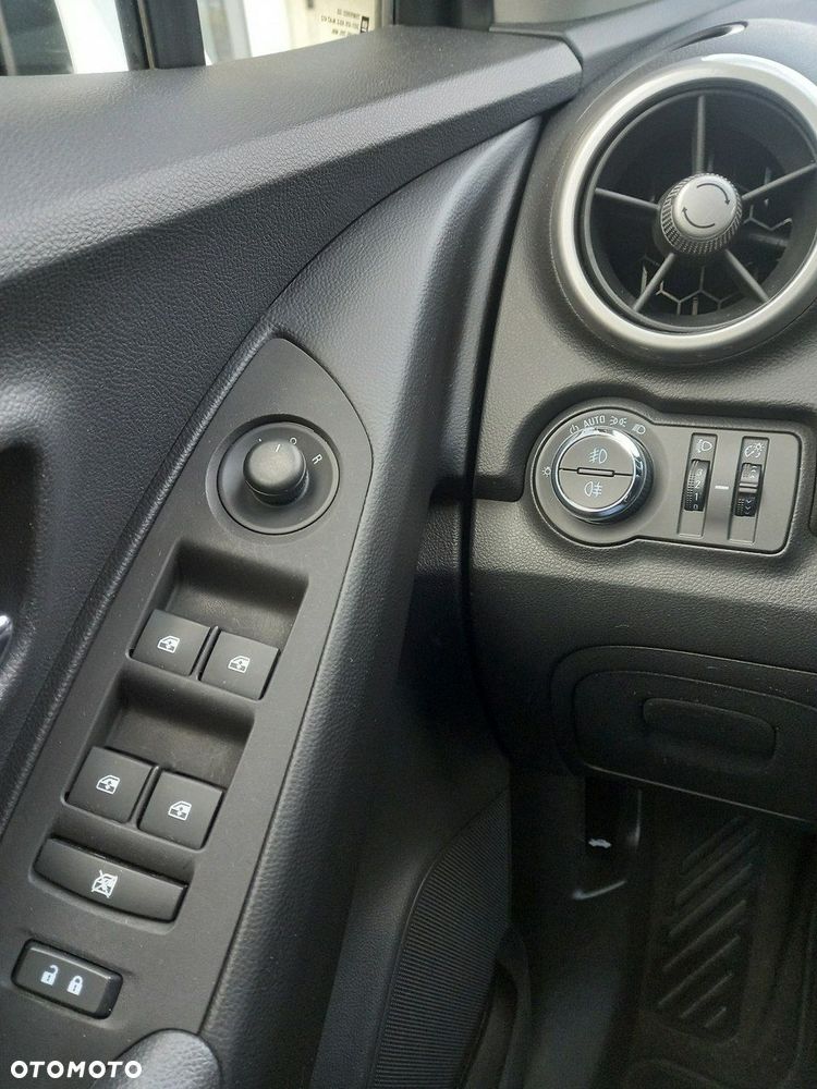 Chevrolet Trax 1.7TD LT+ - 34