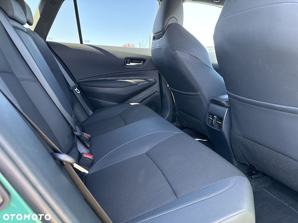 Toyota Corolla 2.0 Hybrid GR Sport - 10