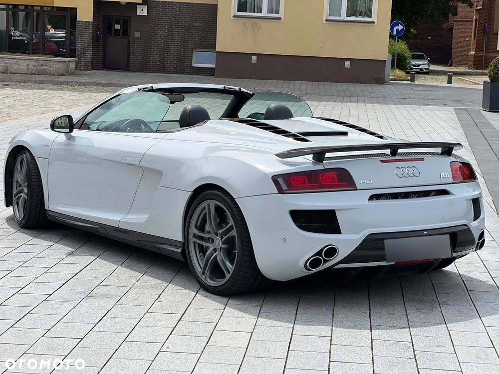 Audi R8 5.2 Quattro S tronic - 22