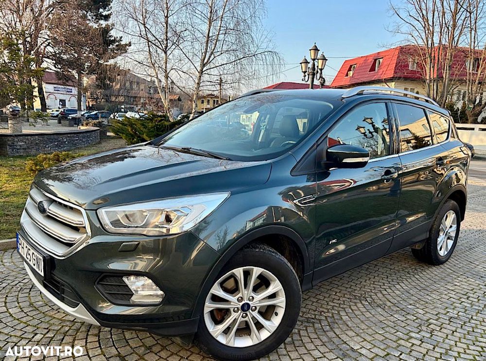 Ford Kuga 2.0 TDCi 4x4 Aut. Titanium - 1