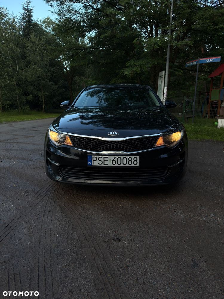 Kia Optima - 1