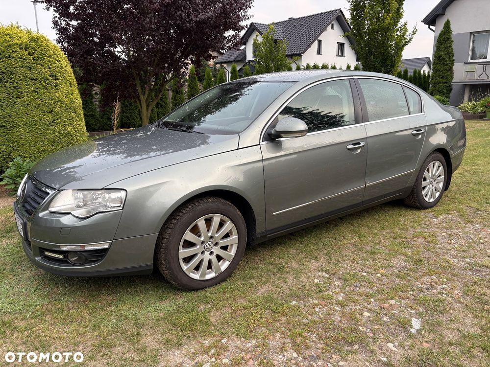 Volkswagen Passat 2.0 FSI Comfortline - 4
