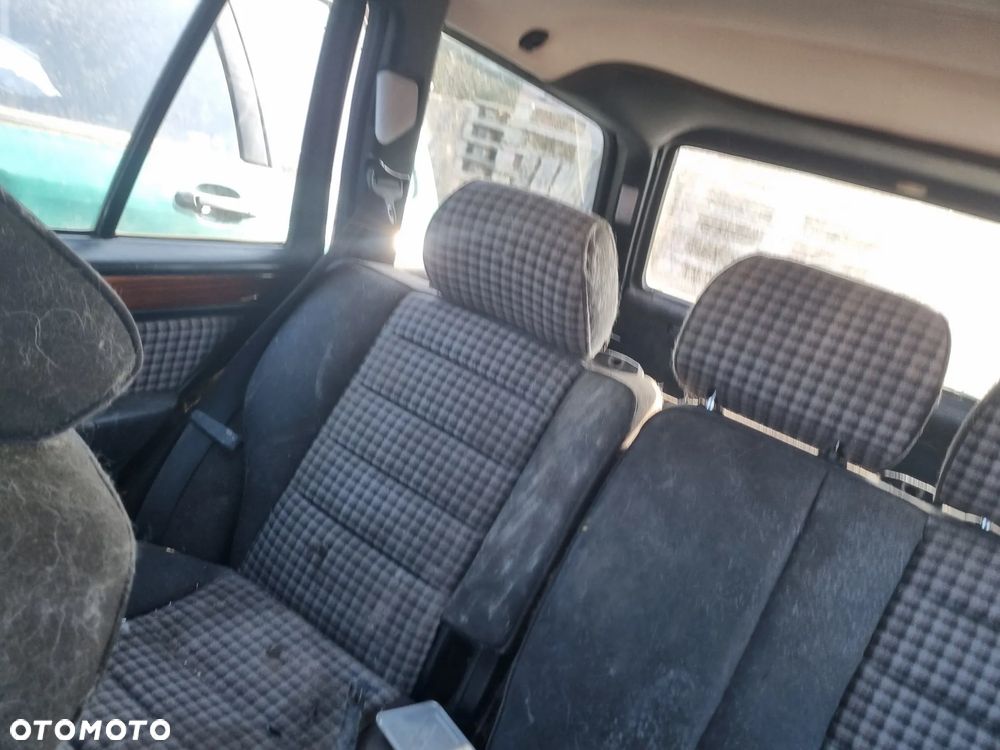 Mercedes w124 E200 kombi sportline 2.0 136km 111.940 automat 722.431 na części - 17