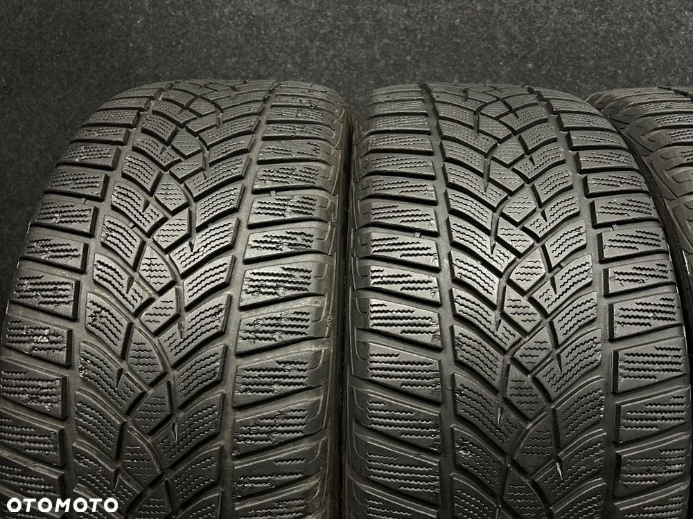 Opony zimowe Goodyear Ultra Grip Performance Gen-1 235/45/18 98V 4szt. - 2