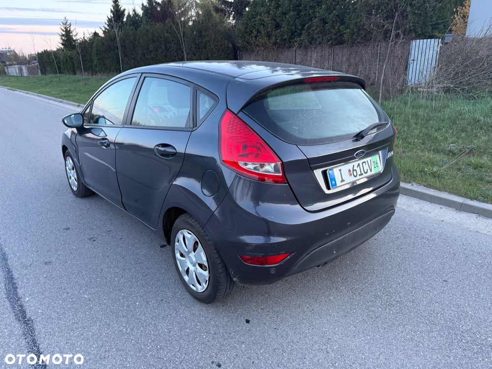 Ford Fiesta 1.6 TDCi Champions Edition - 6