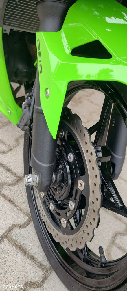Kawasaki Ninja 400 - 8