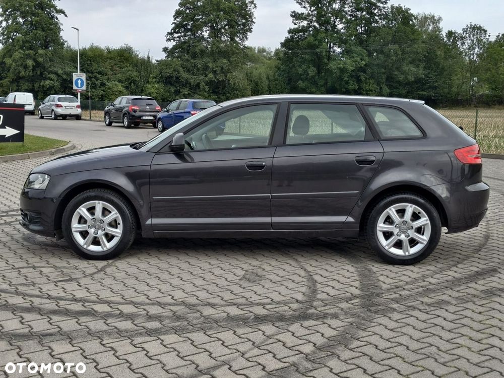 Audi A3 Sportback - 4