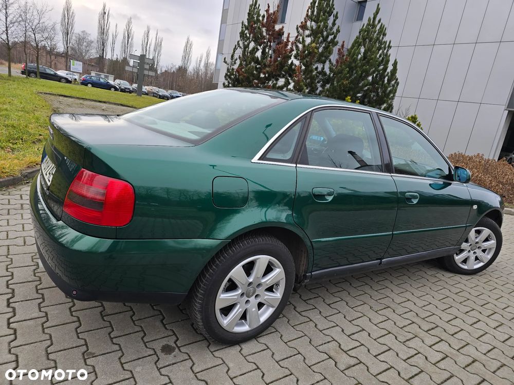 Audi A4 Limousine - 17