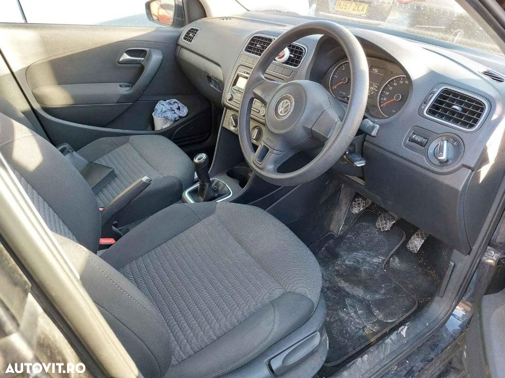 Broasca usa stanga spate Volkswagen Polo 6R 2010 HATCHBACK 1.6 TDI - 8