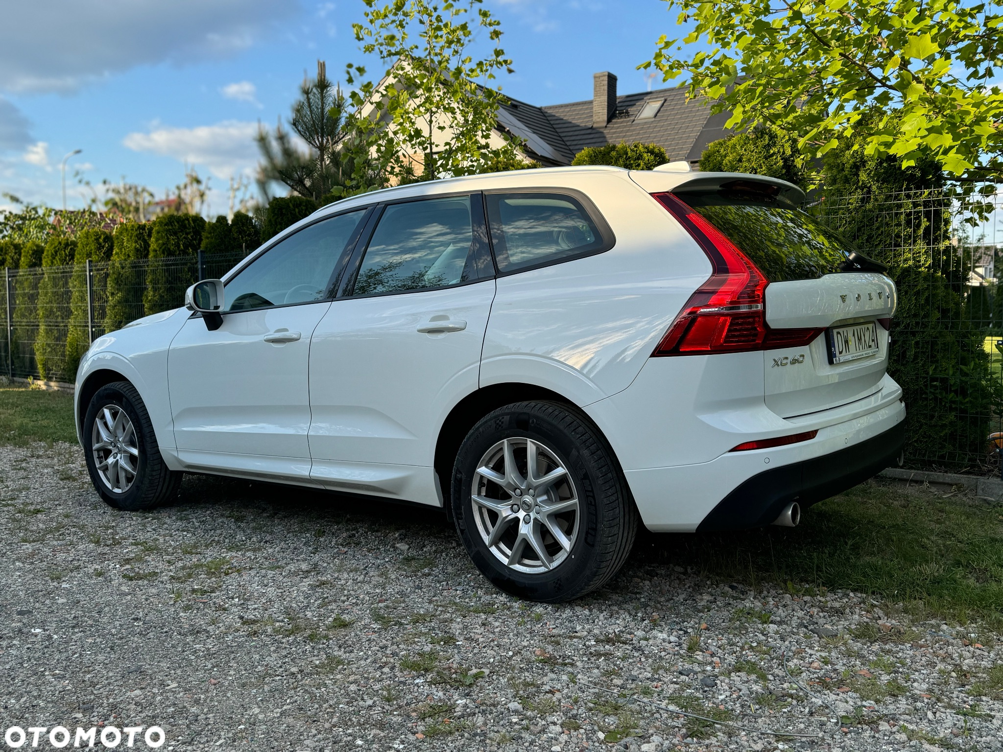 Volvo XC 60 B4 B Momentum - 22