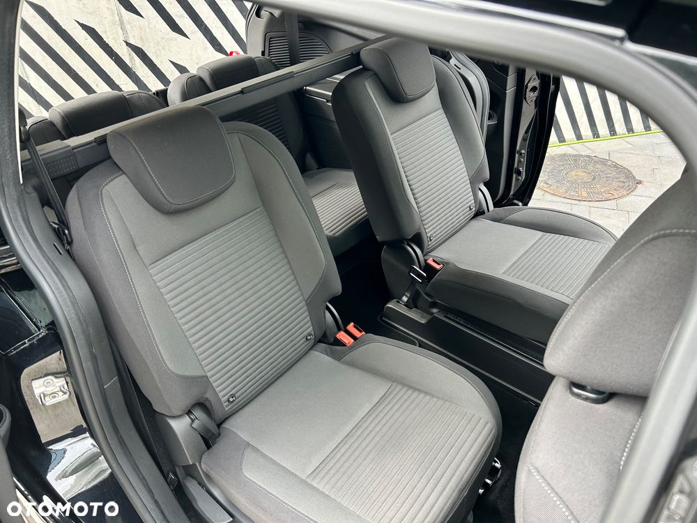 Ford Grand C-MAX - 31