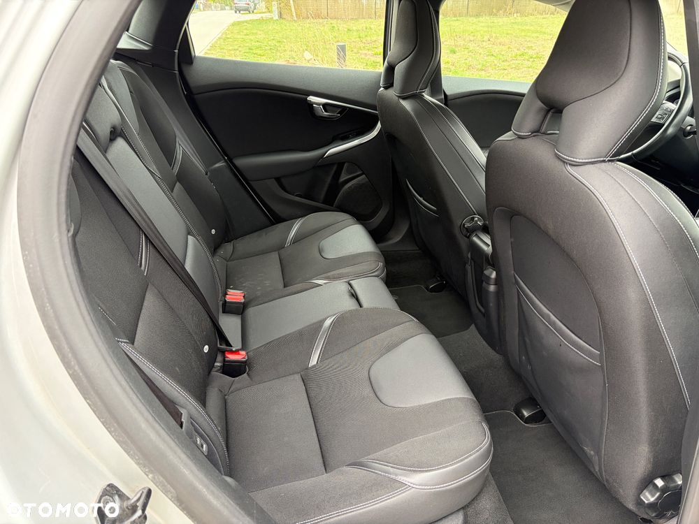 Volvo V40 T3 Kinetic - 8