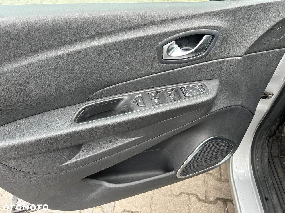 Renault Captur - 16