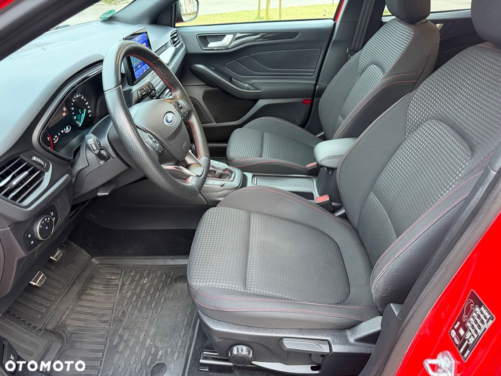 Ford Focus 1.0 EcoBoost ST-Line Red ASS - 15